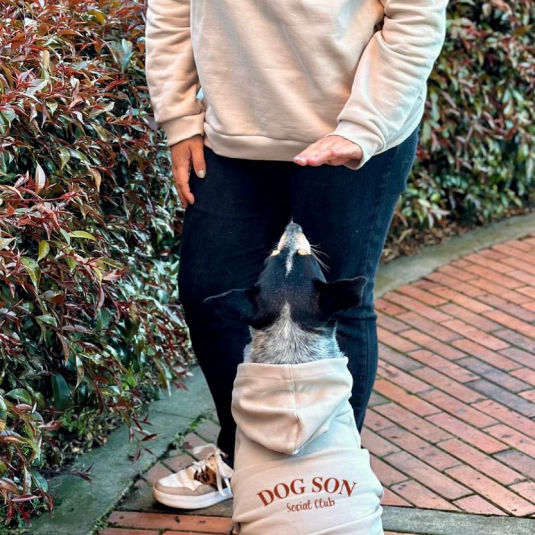 Hoodie Versión Peludos Día de las Madres Perrunas